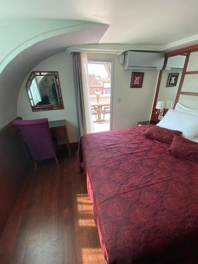 Dareyn Hotel Istambul 2*,